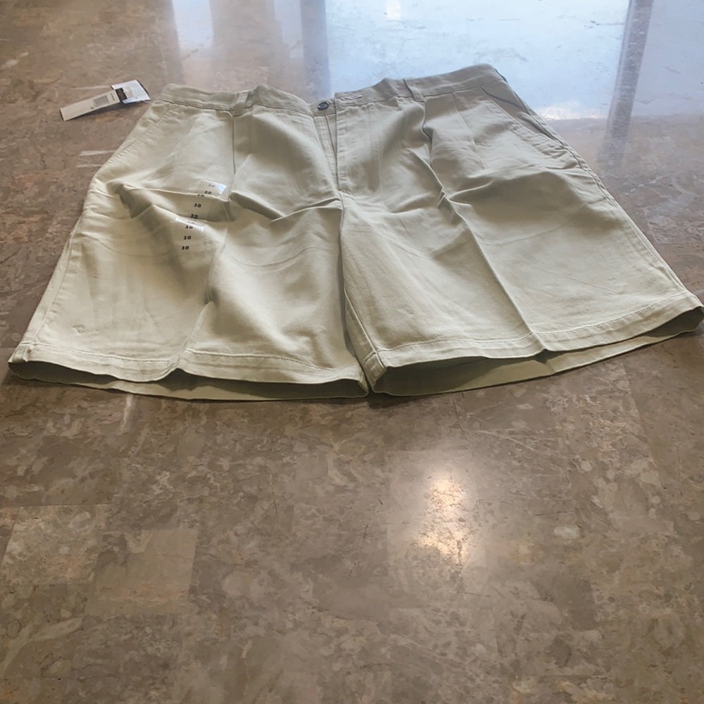 Tommy Hilfiger Tan Men's Chino Shorts Sz 38 G269